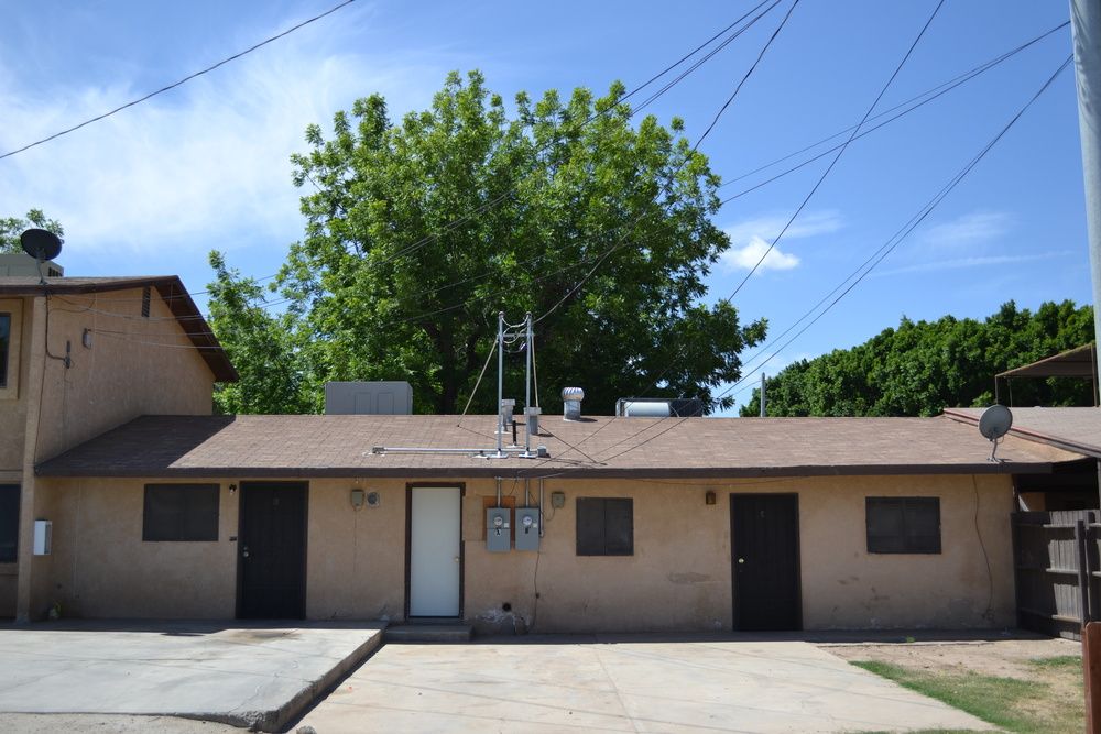 Avenue C 11 Unit Apartment Complex: 1101 S. Avenue C, Yuma, AZ 85364